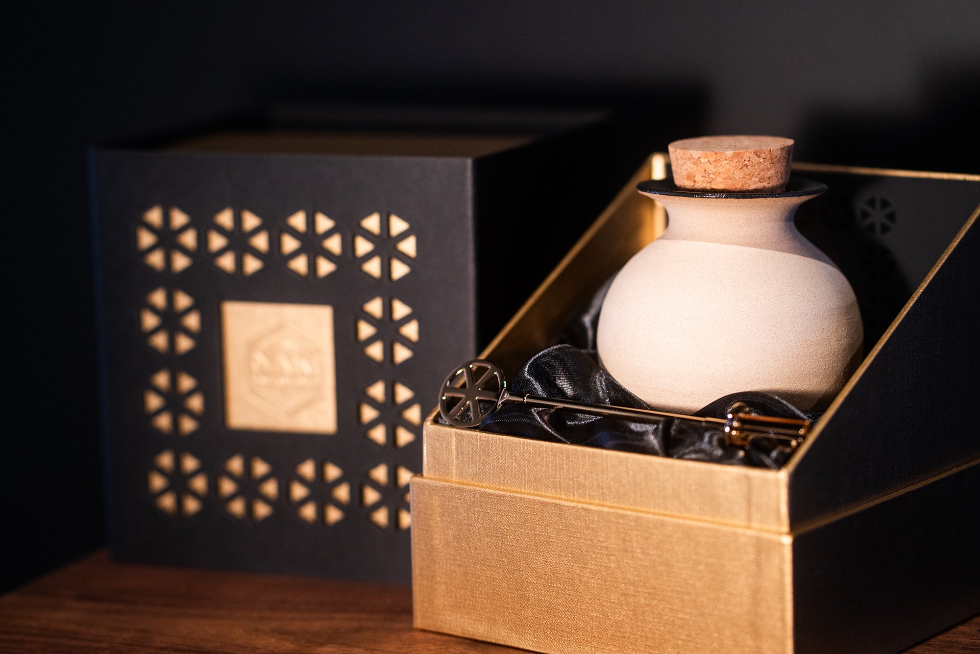 Eternal Gold Collection: Petite Luxury Vessels